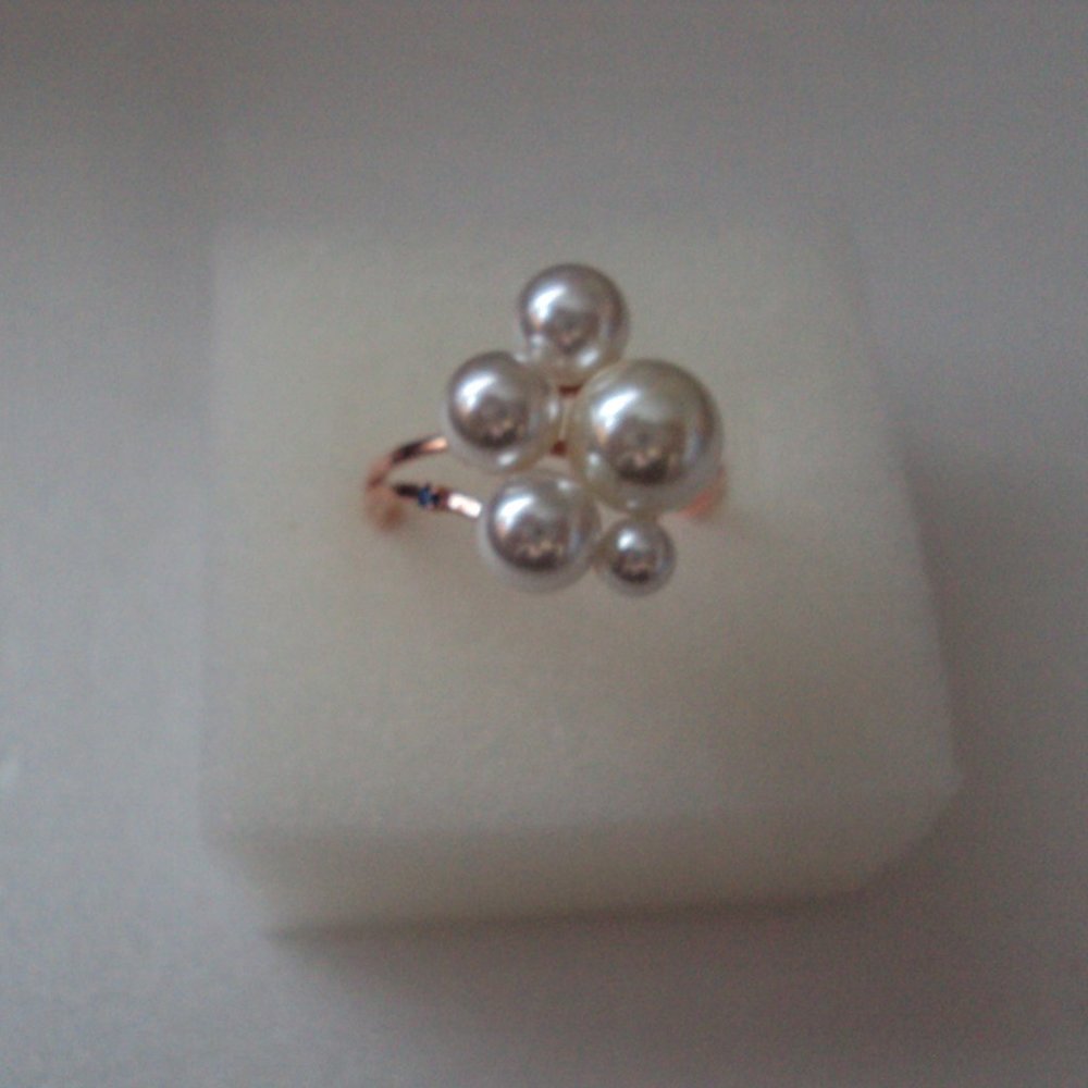 New shell pearl ring size 6 DAD567  FINAL MARKDOWN